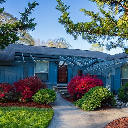 Hendo Hideaway A 2Bed/1Bath Apartment Hendersonville Bagian luar foto