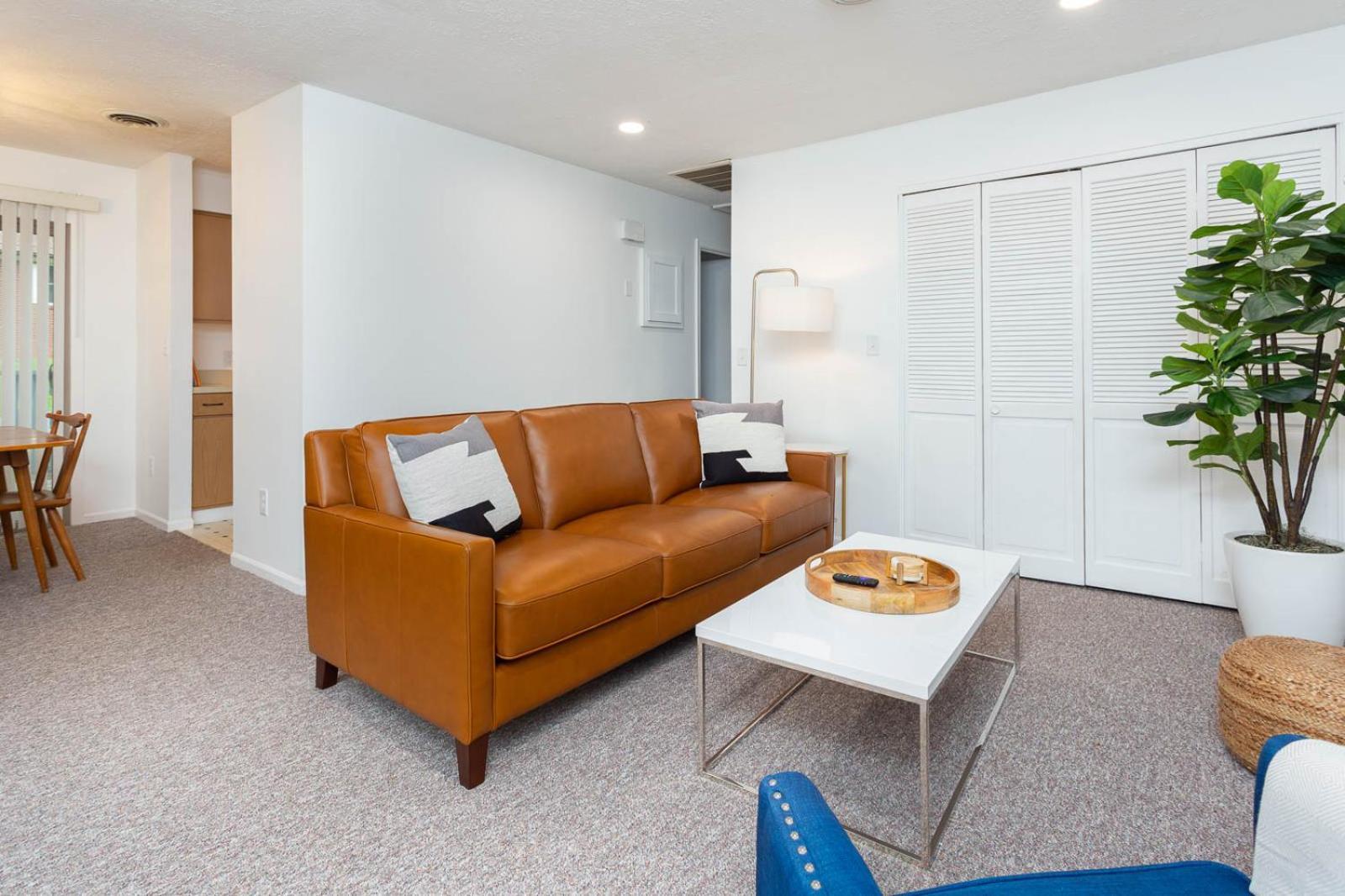 Hendo Hideaway A 2Bed/1Bath Apartment Hendersonville Bagian luar foto